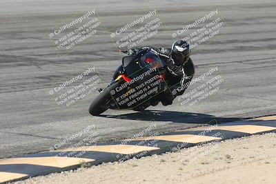 media/Oct-13-2025-Moto Forza (Mon) [[a66d839500]]/3-B Group/Session 2 (Bowl)/